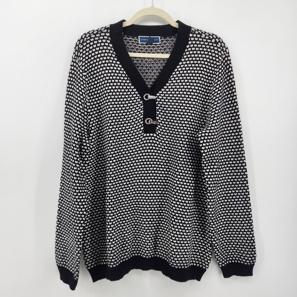 Karen‎ Scott Black White Geometric V-Neck Sweater XL Toggle Closure